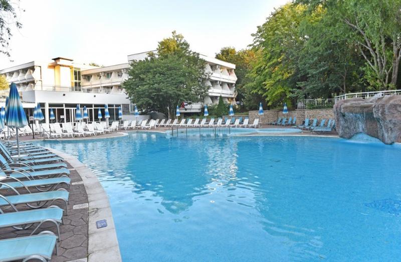 Althea Hotel アルベナ エクステリア 写真