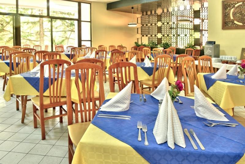 Althea Hotel アルベナ エクステリア 写真